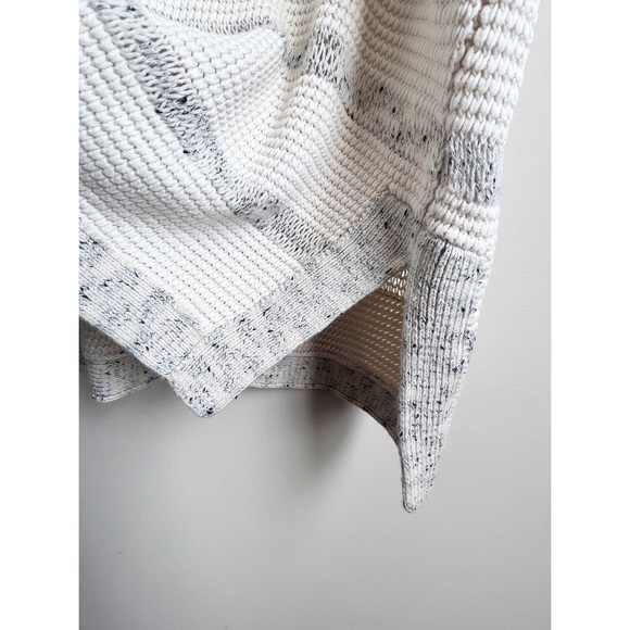 Vince Striped V-neck Dolman Short Sleeve Sweater Size M/L - Picture 6 of 8